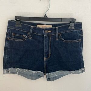 Hollister High Rise Dark Wash Denim Shorts (3/26)